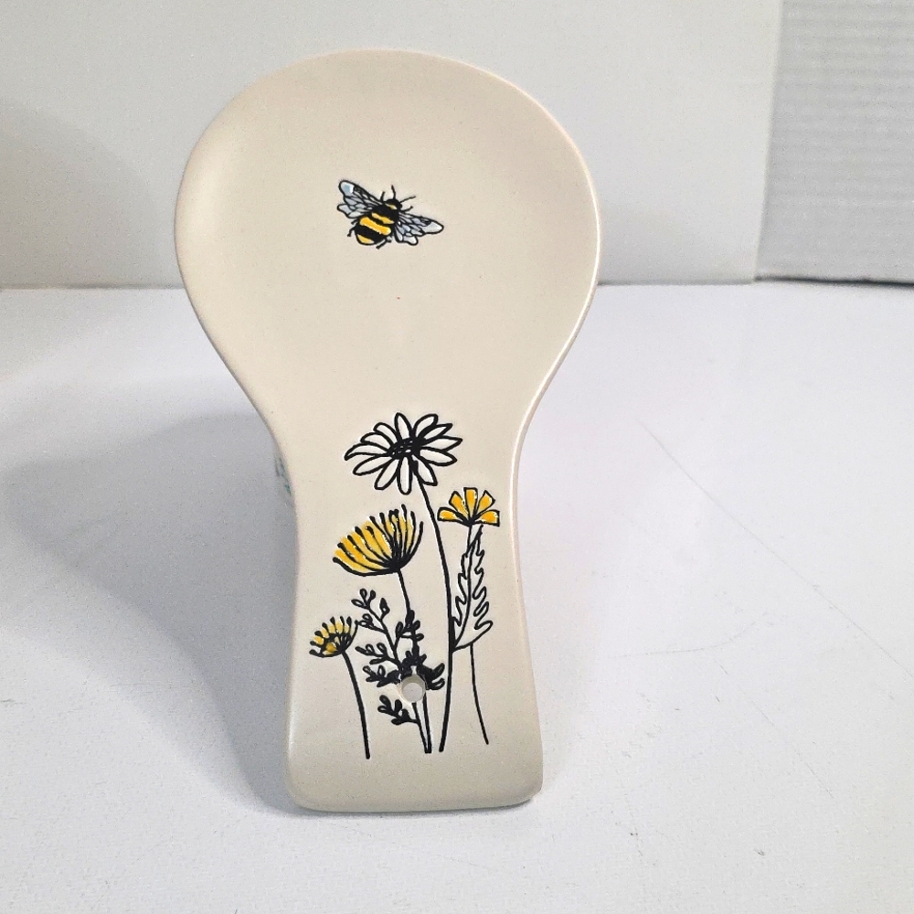 Spectrum Designz Floral and Bee Ceramic Spoon Rest, NWOT